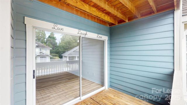 525 Olmsted Park Place M, Charlotte, NC 28203