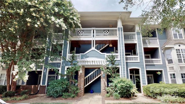 525 Olmsted Park Place M, Charlotte, NC 28203