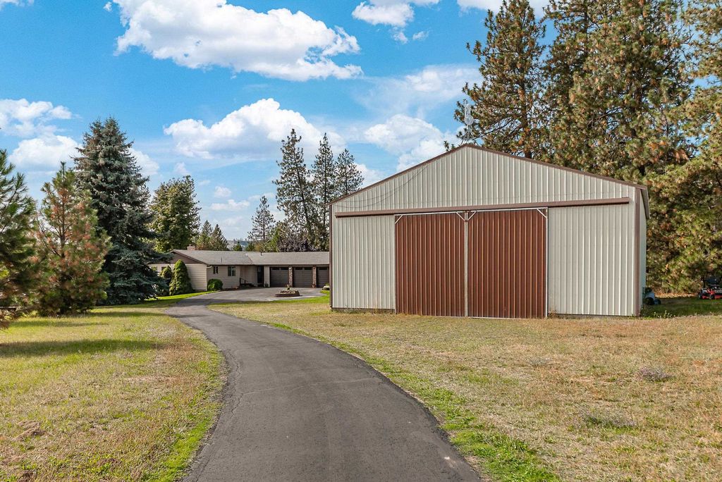 19825 N Hwy 395, Colbert, WA 99005 photo 2