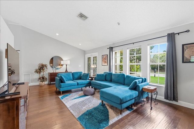 4885 NW 50th Street, Coconut Creek, FL 33073