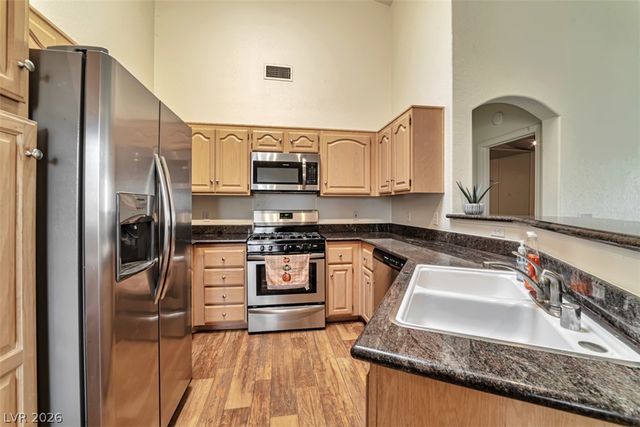 3320 South Fort Apache Road 216, Las Vegas, NV 89117