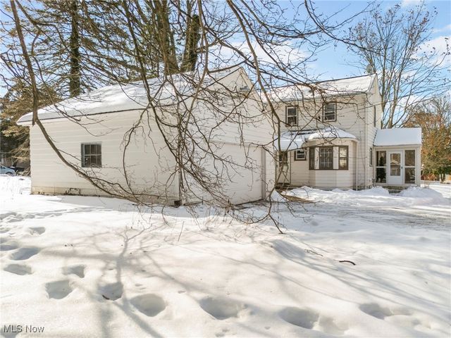 687 Crestview Avenue, Akron, OH 44320