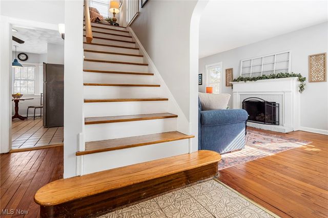 687 Crestview Avenue, Akron, OH 44320