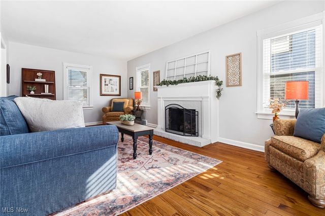 687 Crestview Avenue, Akron, OH 44320