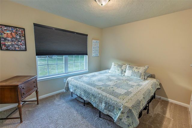 1035 Wavra Lane, New Ulm, TX 78950