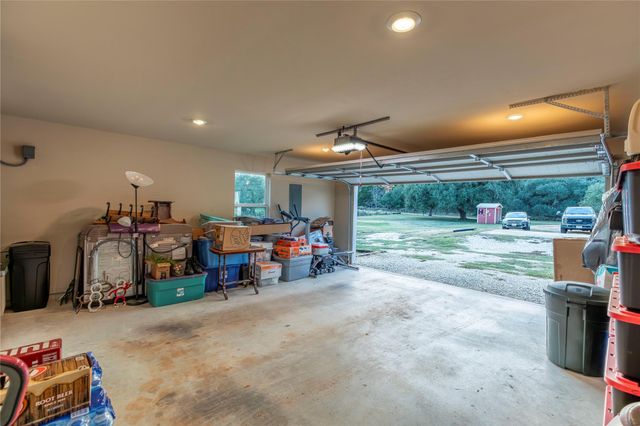 1035 Wavra Lane, New Ulm, TX 78950