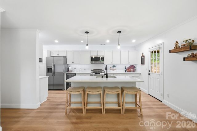 3673 Dockside Lane, Sherrills Ford, NC 28673