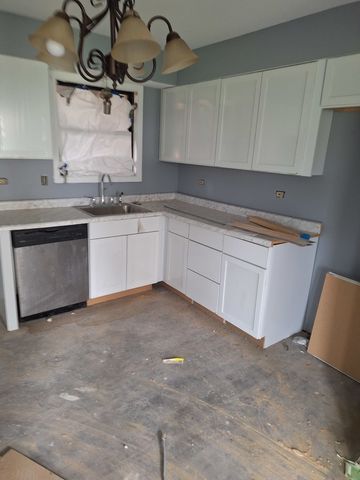 4133 192nd Court 219, Country Club Hills, IL 60478