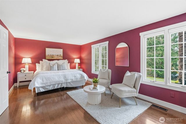 6813 80th Ave NW, Gig Harbor, WA 98335