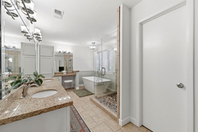 24 Gannet Hollow Place, The Woodlands, TX 77381