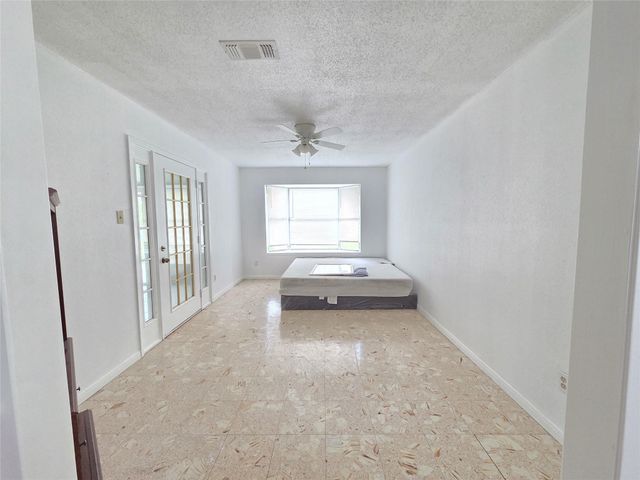 9754 Ebb Street, Houston, TX 77089
