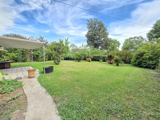 9754 Ebb Street, Houston, TX 77089