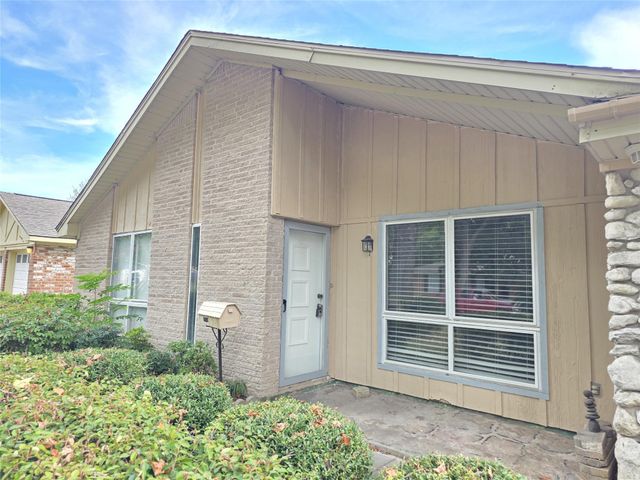 9754 Ebb Street, Houston, TX 77089