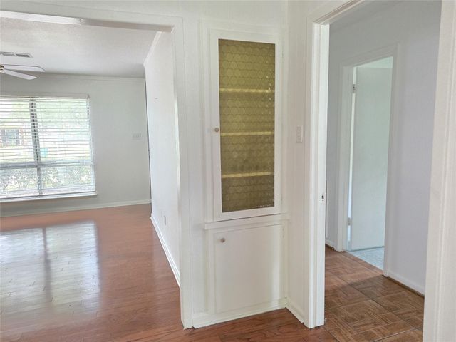 9754 Ebb Street, Houston, TX 77089