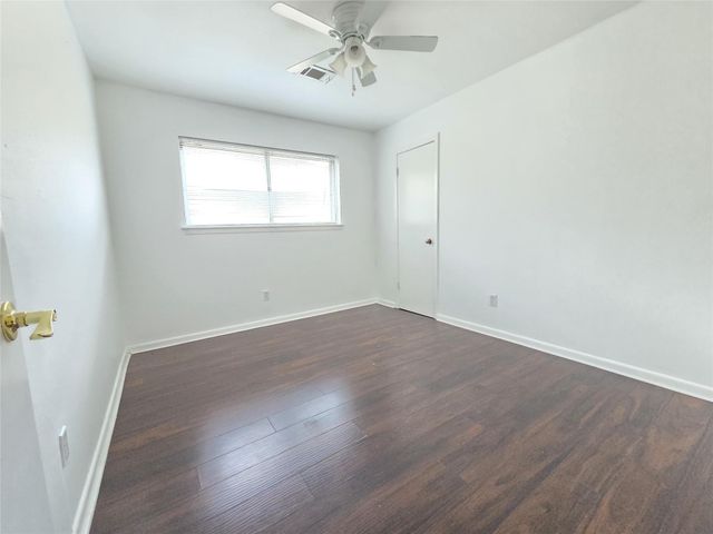 9754 Ebb Street, Houston, TX 77089