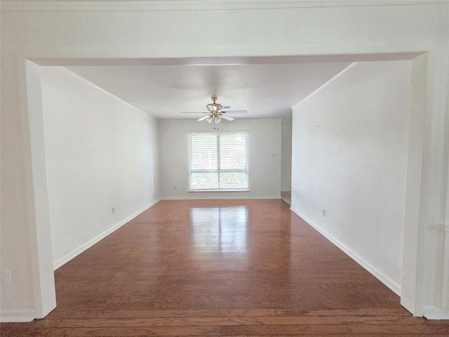 9754 Ebb Street, Houston, TX 77089