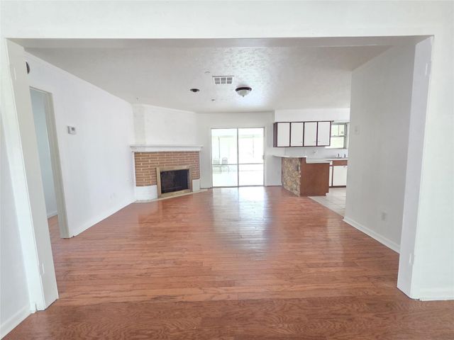 9754 Ebb Street, Houston, TX 77089