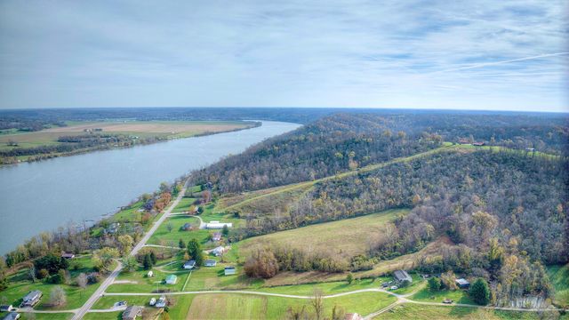 986 42E HWY, Warsaw, KY 41095