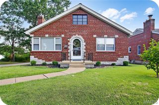 5500 Lindenwood, St Louis, MO 63109