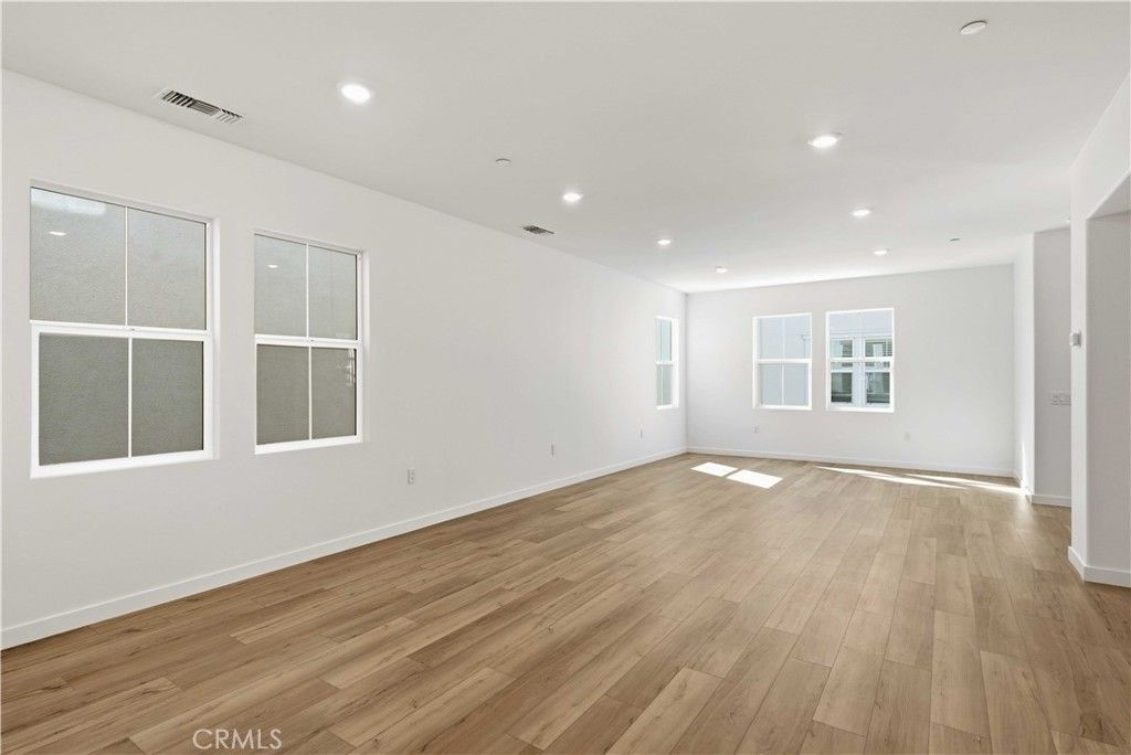 Image 7 of property listing at 2543 Hepburn Street, South El Monte, CA 91733