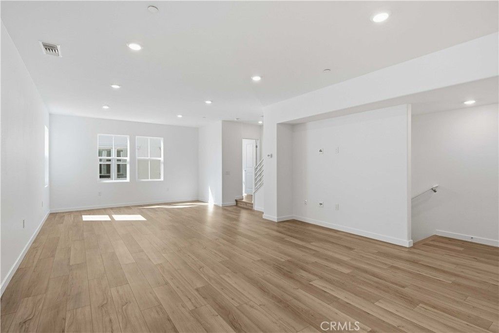 Image 8 of property listing at 2543 Hepburn Street, South El Monte, CA 91733