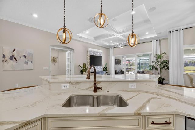 851 MANNS HARBOR DRIVE, Apollo Beach, FL 33572