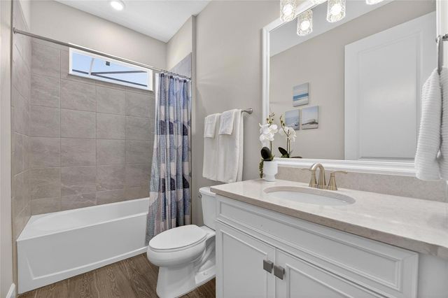 851 MANNS HARBOR DRIVE, Apollo Beach, FL 33572