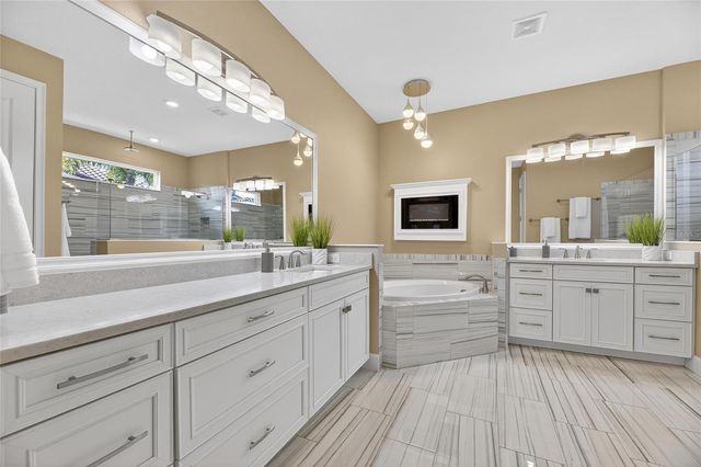 851 MANNS HARBOR DRIVE, Apollo Beach, FL 33572