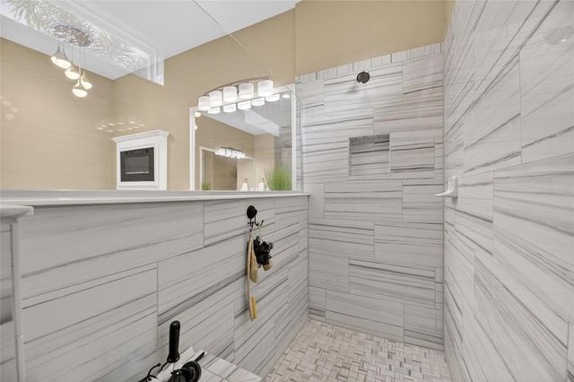 851 MANNS HARBOR DRIVE, Apollo Beach, FL 33572