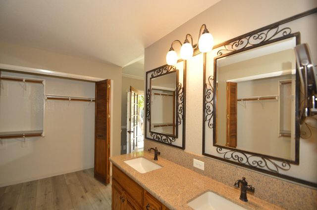 6696 N Malsbary Avenue, Fresno, CA 93711