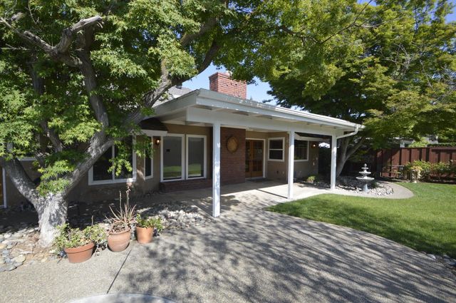 6696 N Malsbary Avenue, Fresno, CA 93711