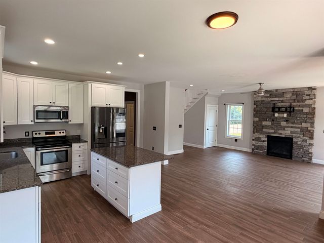 15 Chandler Way, Dover, NH 03820