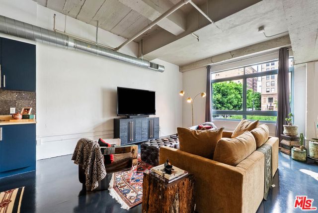 849 S Broadway M09, Los Angeles, CA 90014