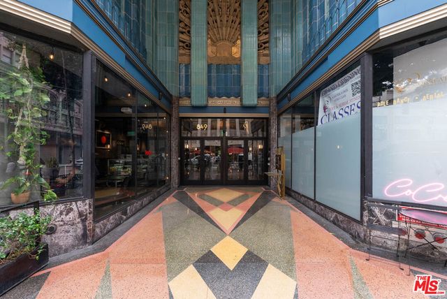849 S Broadway M09, Los Angeles, CA 90014