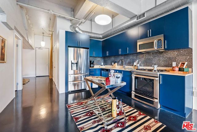 849 S Broadway M09, Los Angeles, CA 90014