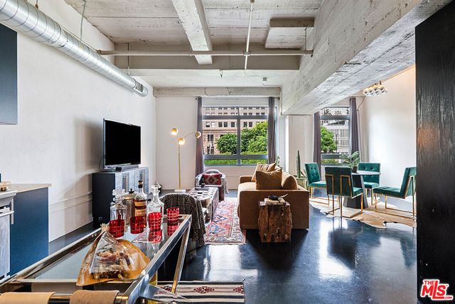 849 S Broadway M09, Los Angeles, CA 90014