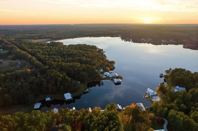 15 Lakeridge Point, Lumberton, MS 39455