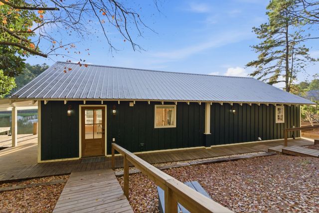 15 Lakeridge Point, Lumberton, MS 39455