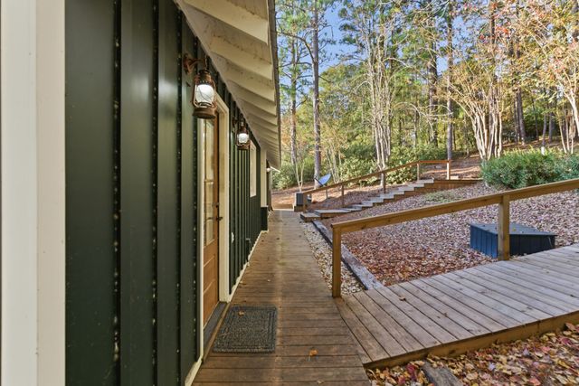 15 Lakeridge Point, Lumberton, MS 39455