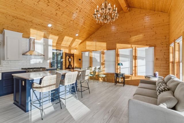 15 Lakeridge Point, Lumberton, MS 39455