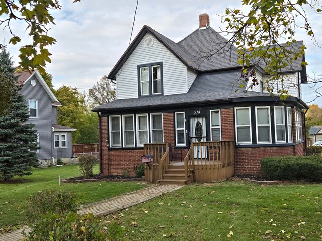 514 Washington Street, Woodstock, IL 60098