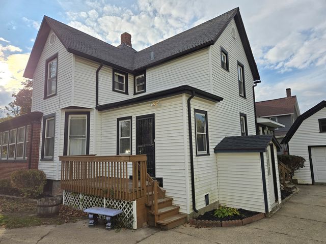 514 Washington Street, Woodstock, IL 60098