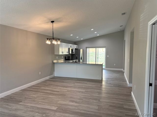 9884 N Lathyrus Terrace, Dunnellon, FL 34433