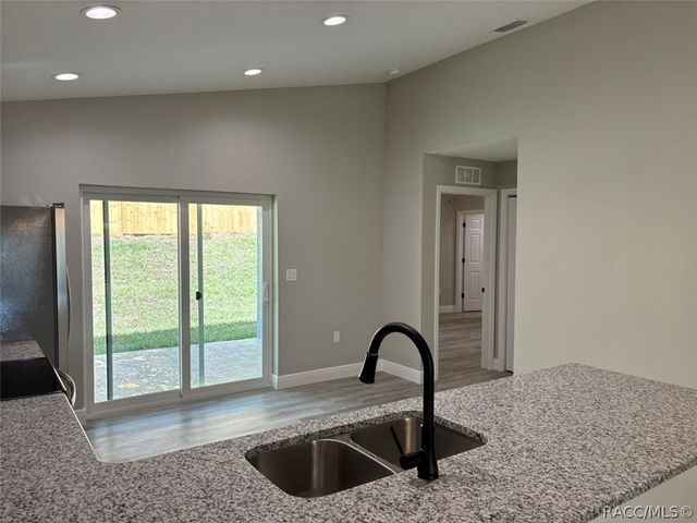 9884 N Lathyrus Terrace, Dunnellon, FL 34433
