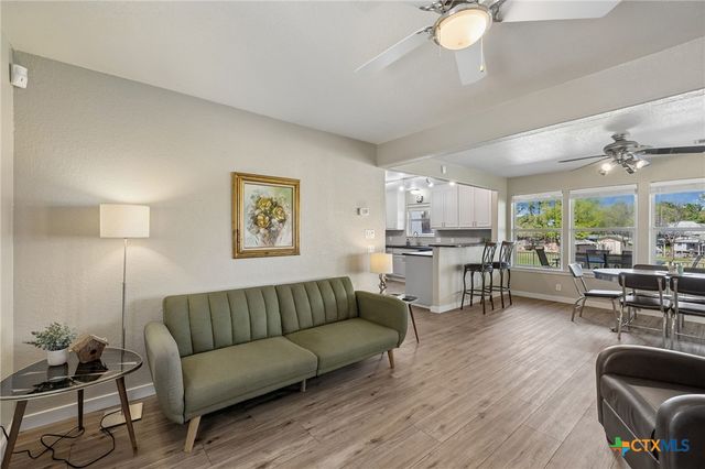 619 Clear Cove Drive, Granite Shoals, TX 78654