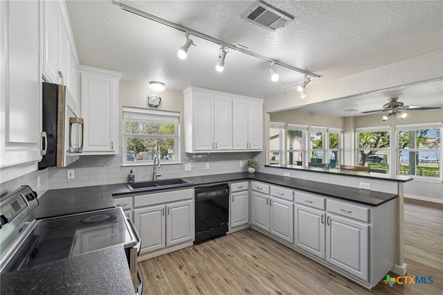 619 Clear Cove Drive, Granite Shoals, TX 78654