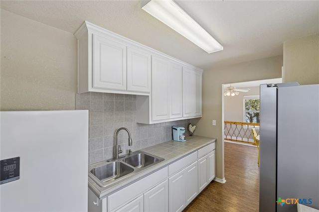 619 Clear Cove Drive, Granite Shoals, TX 78654