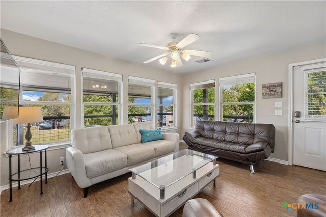 619 Clear Cove Drive, Granite Shoals, TX 78654