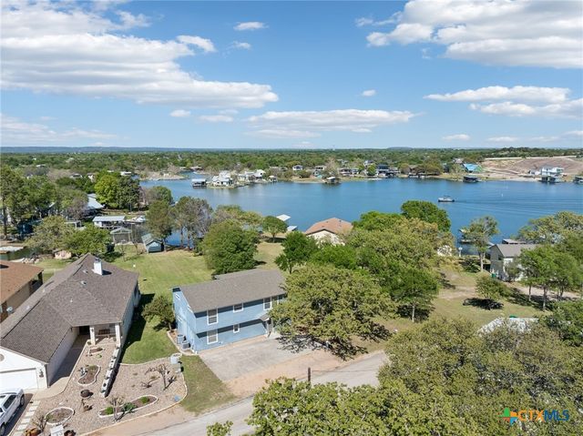 619 Clear Cove Drive, Granite Shoals, TX 78654