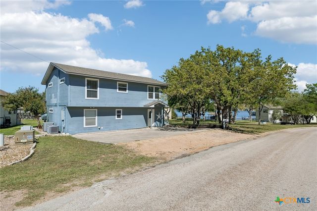 619 Clear Cove Drive, Granite Shoals, TX 78654